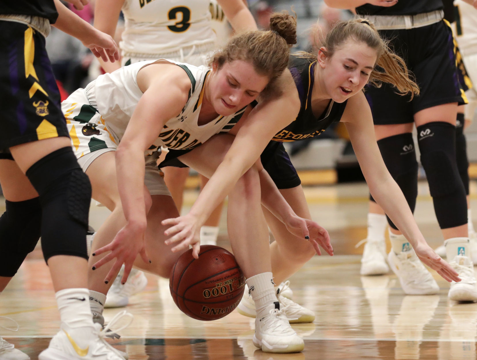 Beaver Dam 62, DeForest 40